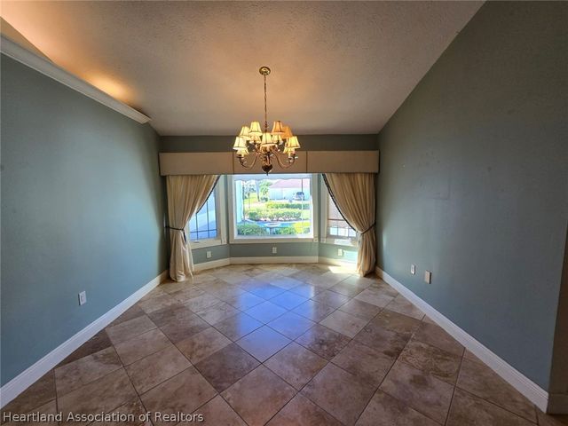 2922 Wynstone Drive, Sebring, FL 33875