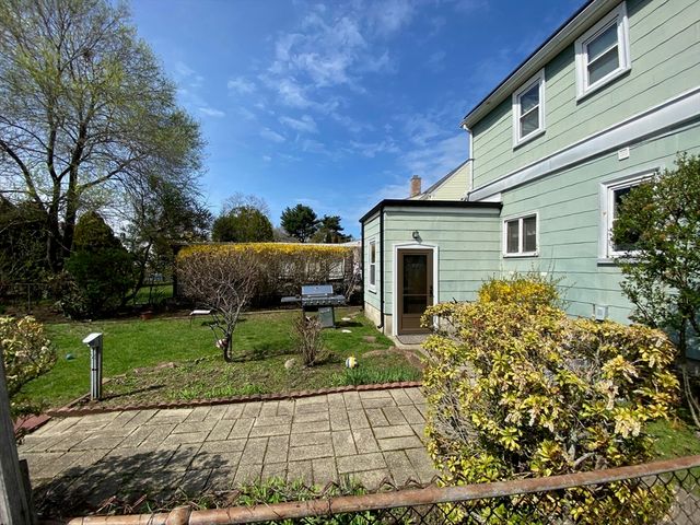 22 Ruggles Street, Quincy, MA 02169
