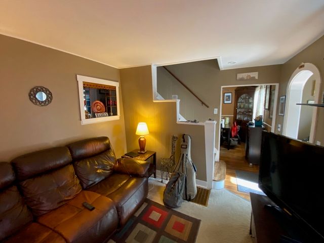 22 Ruggles Street, Quincy, MA 02169