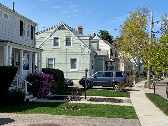 22 Ruggles Street, Quincy, MA 02169