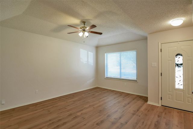 10109 Pack Saddle Trail, Fort Worth, TX 76108