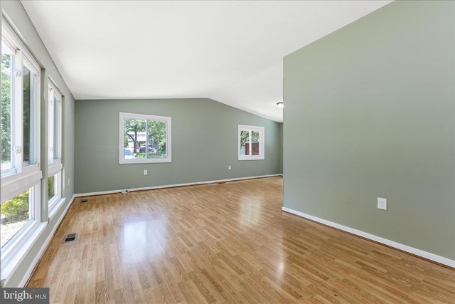 2231 SANIBEL DR, Reston, VA 20191