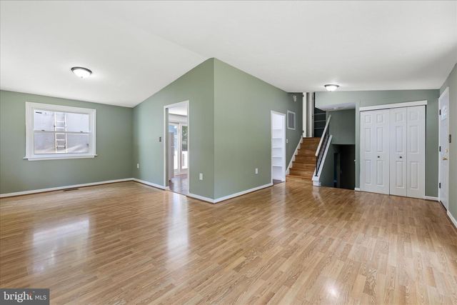 2231 SANIBEL DR, Reston, VA 20191