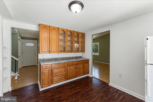 2231 SANIBEL DR, Reston, VA 20191
