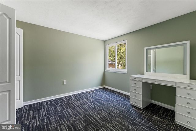 2231 SANIBEL DR, Reston, VA 20191