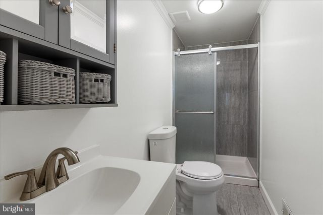 2231 SANIBEL DR, Reston, VA 20191