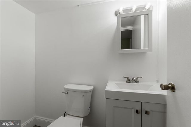 2231 SANIBEL DR, Reston, VA 20191