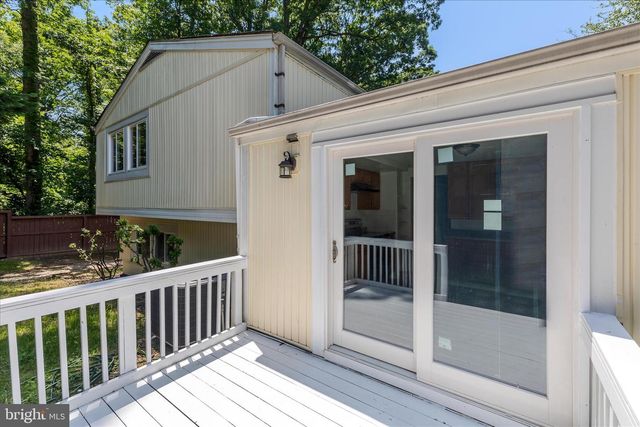2231 SANIBEL DR, Reston, VA 20191