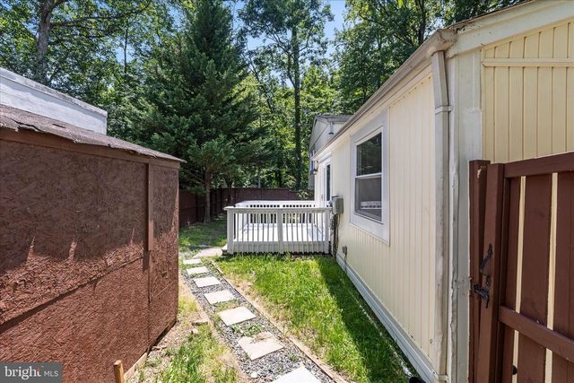 2231 SANIBEL DR, Reston, VA 20191