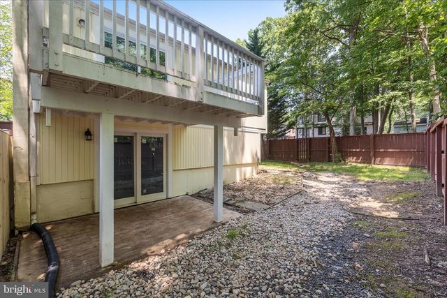 2231 SANIBEL DR, Reston, VA 20191