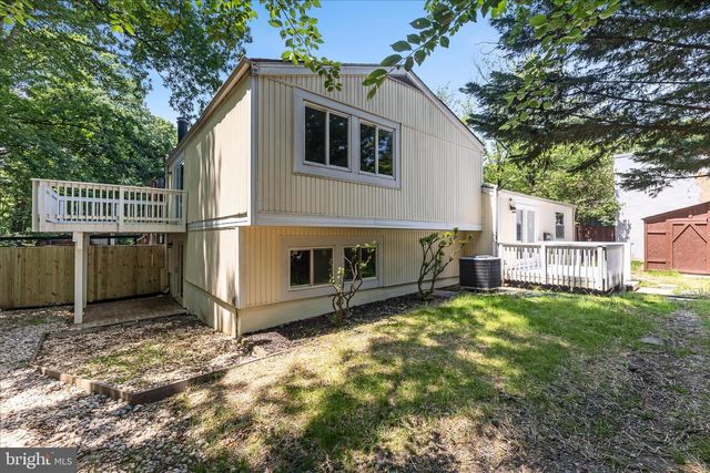 2231 SANIBEL DR, Reston, VA 20191