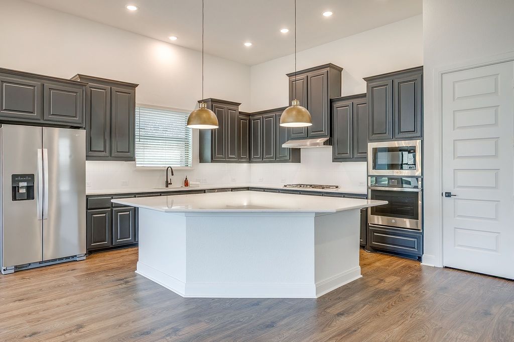 6221 Escarpment Drive, Fort Worth, TX 76112 — photo 4