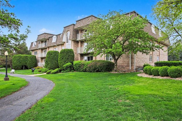 113 Swan Drive, Dyer, IN 46311