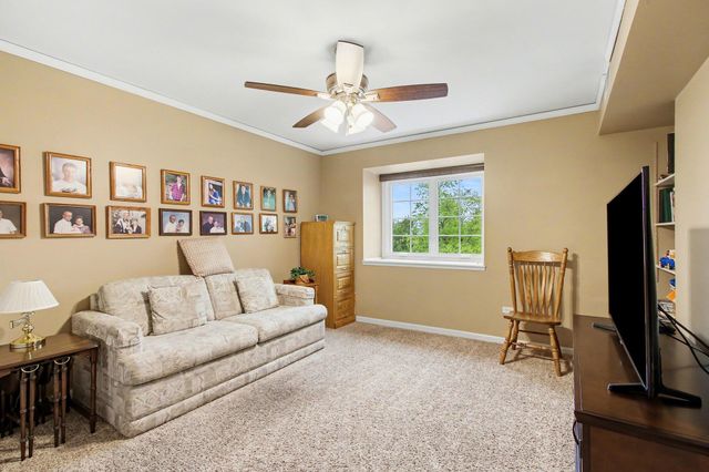 113 Swan Drive, Dyer, IN 46311