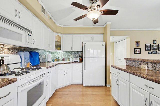 113 Swan Drive, Dyer, IN 46311