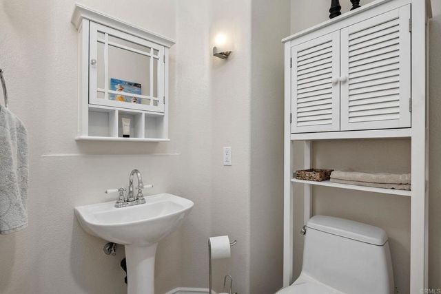 4284 Corte Favor, San Diego, CA 92130