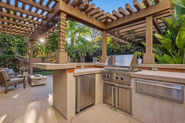 4284 Corte Favor, San Diego, CA 92130