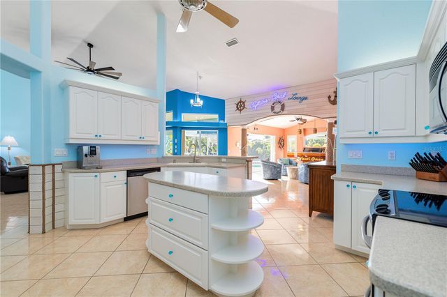 8228 TECUMSEH CIRCLE, Port Charlotte, FL 33981