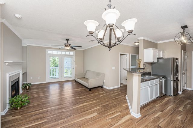 45 Sycamore Avenue 836, Charleston, SC 29407