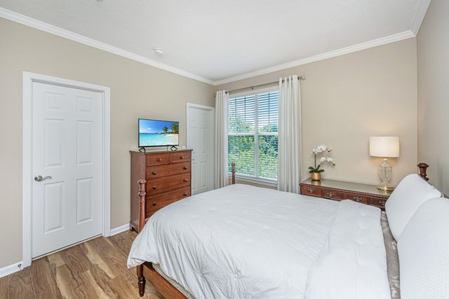 45 Sycamore Avenue 836, Charleston, SC 29407
