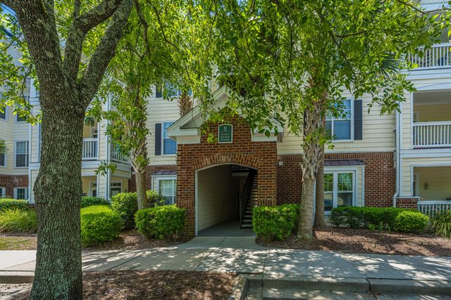 45 Sycamore Avenue 836, Charleston, SC 29407