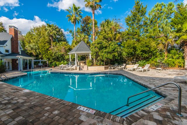 45 Sycamore Avenue 836, Charleston, SC 29407