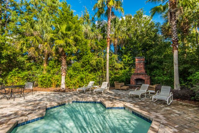 45 Sycamore Avenue 836, Charleston, SC 29407