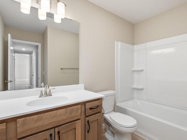 418 Prairie View Drive, Cologne, MN 55322