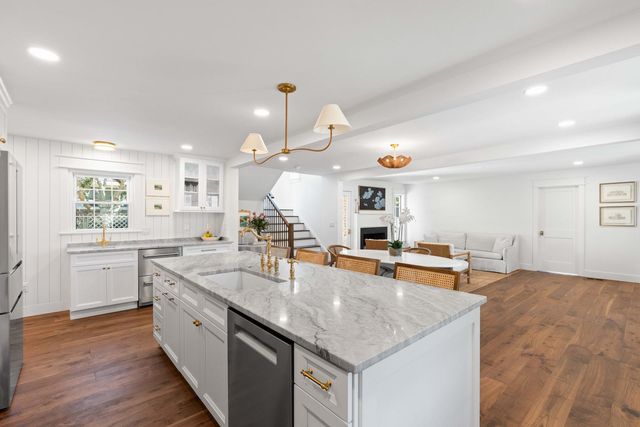 930 Richter Way, Mount Pleasant, SC 29464