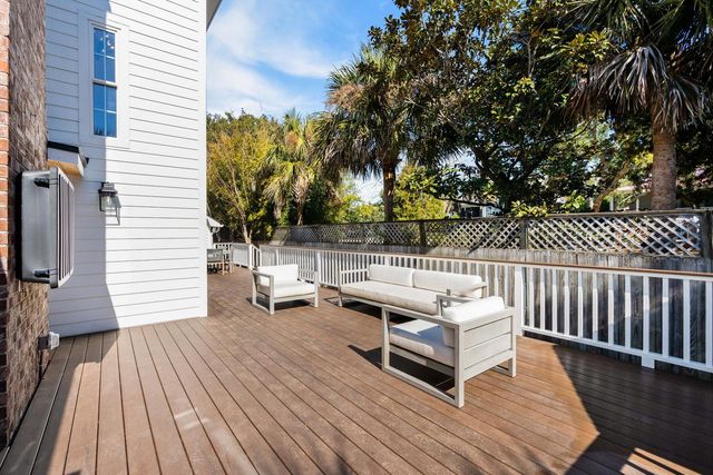 930 Richter Way, Mount Pleasant, SC 29464