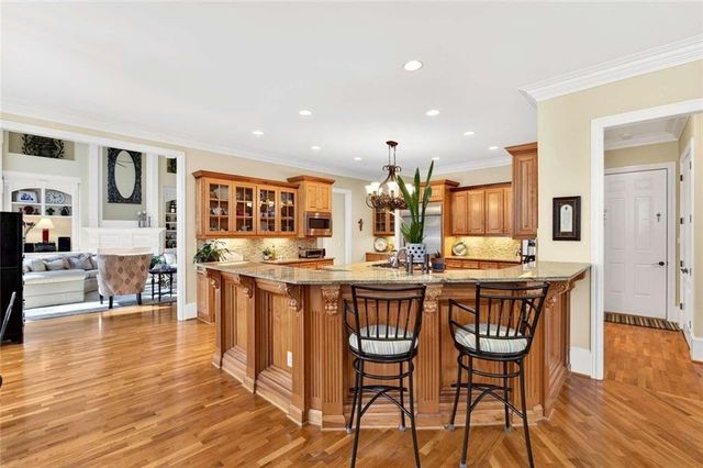 376 Prestbury Court, Suwanee, GA 30024