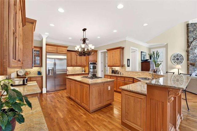 376 Prestbury Court, Suwanee, GA 30024