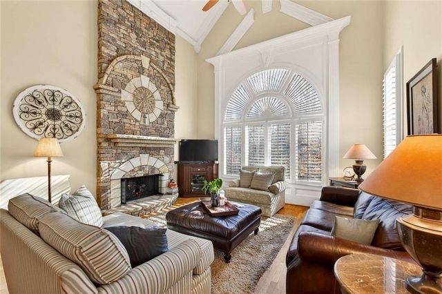 376 Prestbury Court, Suwanee, GA 30024