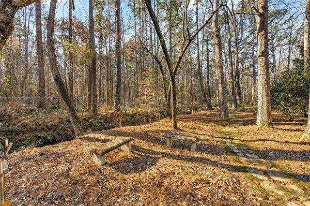 376 Prestbury Court, Suwanee, GA 30024