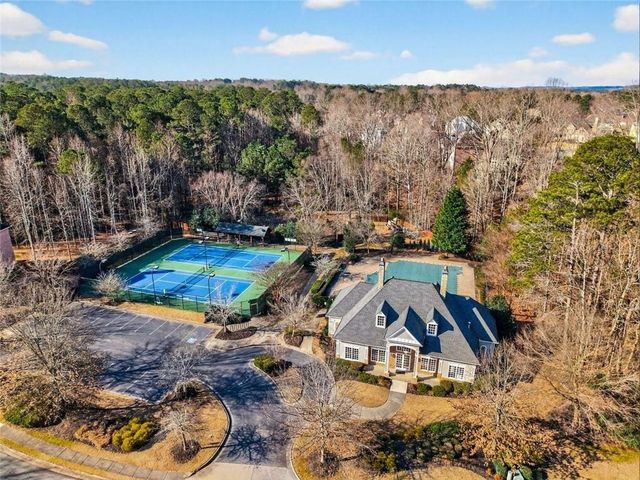 376 Prestbury Court, Suwanee, GA 30024