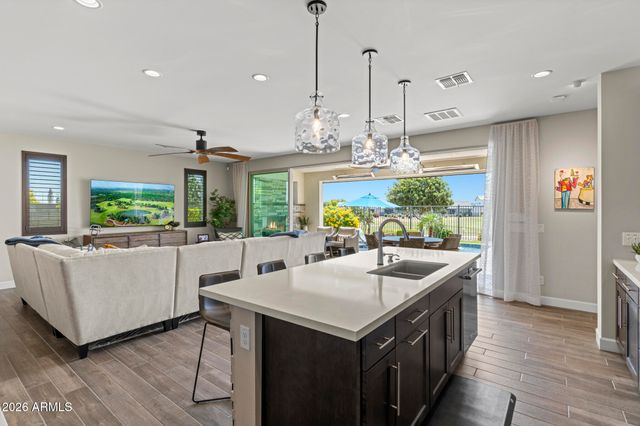 11423 N NORTHFIELD Street, Surprise, AZ 85388