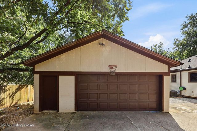 4607 Haeringdon Dr, Louisville, KY 40299
