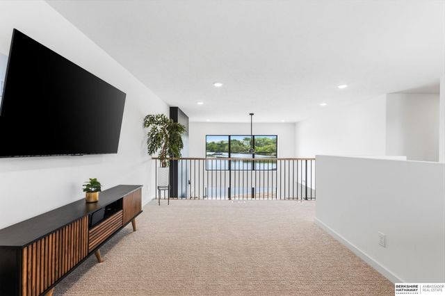 28502 Jessie Circle, Valley, NE 68064