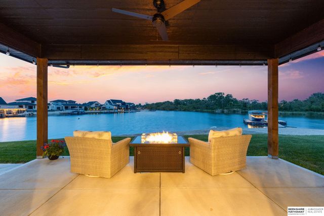 28502 Jessie Circle, Valley, NE 68064