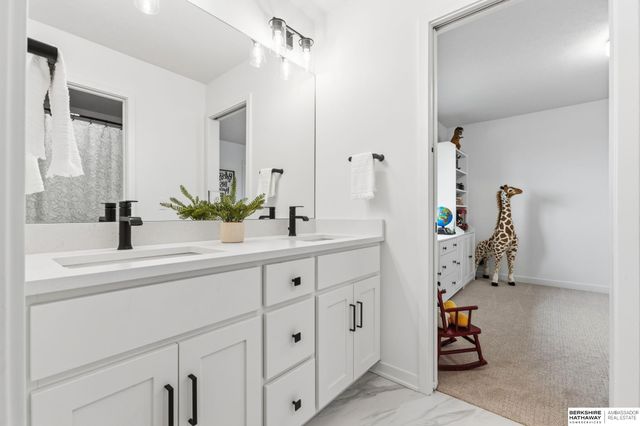 28502 Jessie Circle, Valley, NE 68064