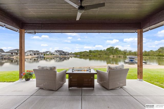 28502 Jessie Circle, Valley, NE 68064