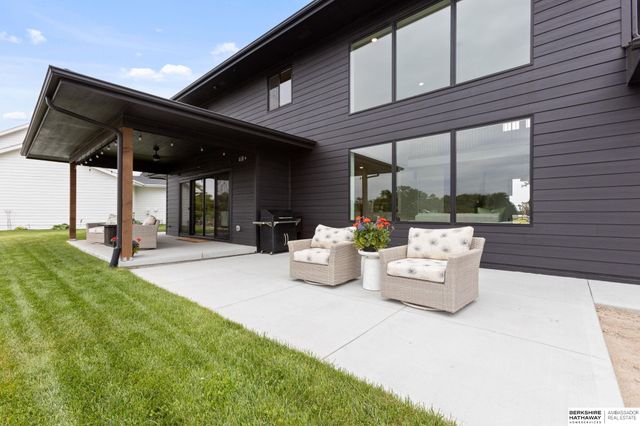 28502 Jessie Circle, Valley, NE 68064