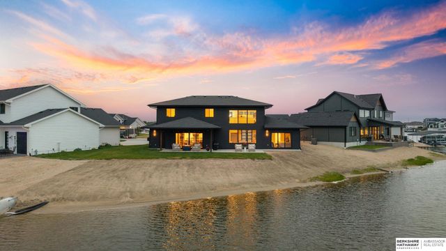 28502 Jessie Circle, Valley, NE 68064