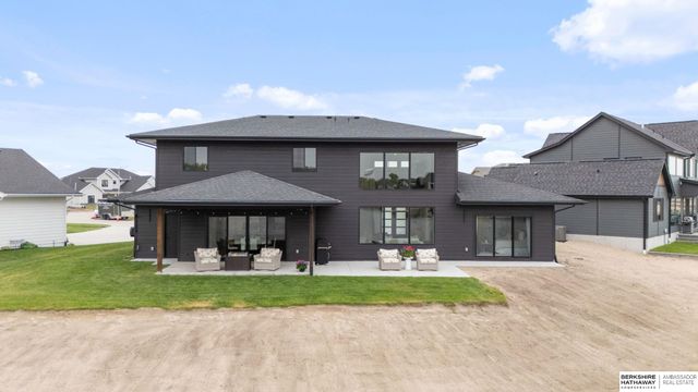 28502 Jessie Circle, Valley, NE 68064