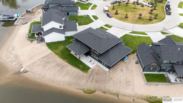 28502 Jessie Circle, Valley, NE 68064