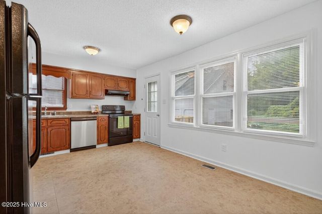 110 Stonebridge Trail, Havelock, NC 28532