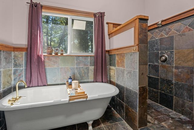 23851 Iris Ter, Willits, CA 95490