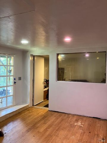 23851 Iris Ter, Willits, CA 95490