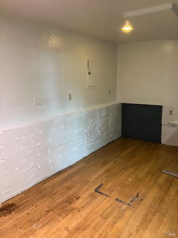 23851 Iris Ter, Willits, CA 95490