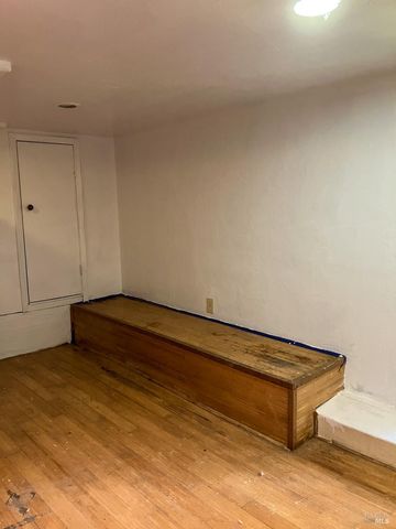 23851 Iris Ter, Willits, CA 95490